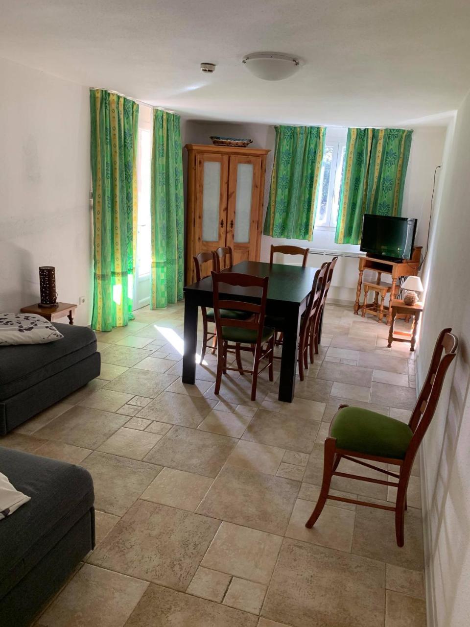 Apart'Hotel Les 4 Sources Corbes Exterior photo